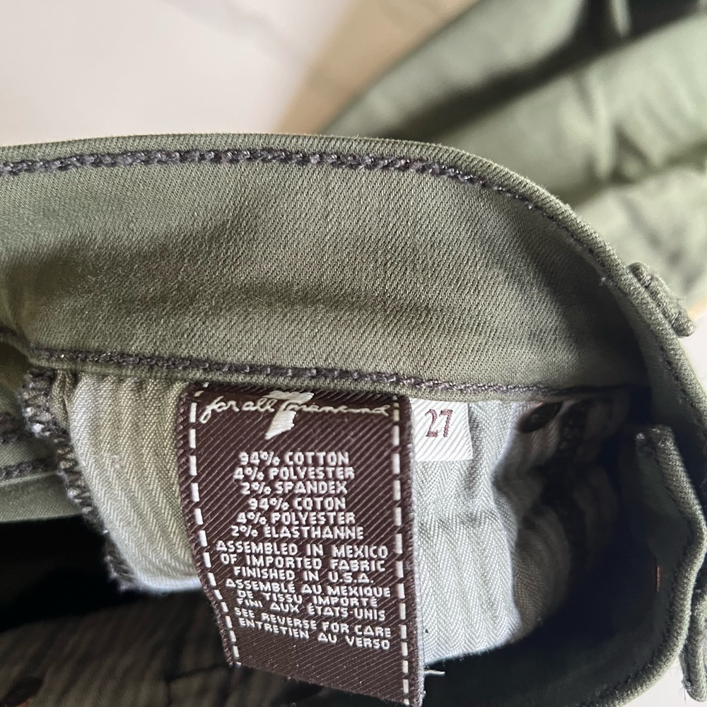 Jeans - Picture 8 of 9